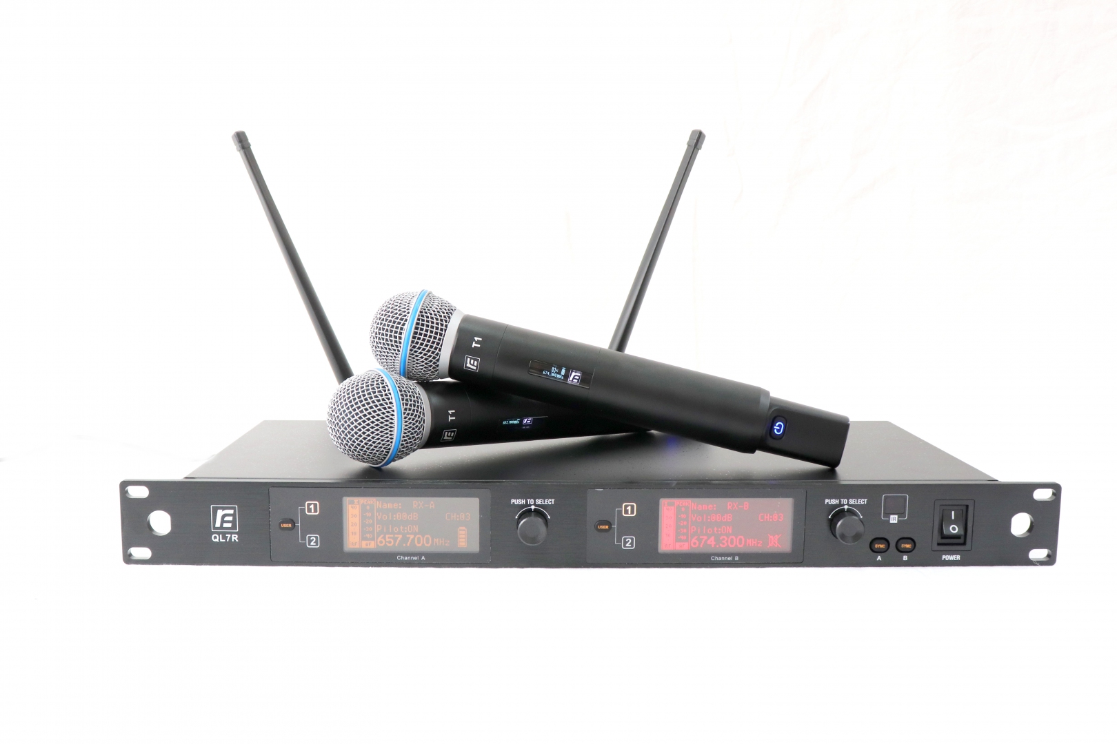 RFIntell QL7R/T1-A 651,800-683,400 МГц 2-канальная радиосистема с 2-мя ручными микрофонами в Новгородской области